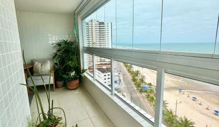 Apartamento 02 dormitorios, sacada frente mar