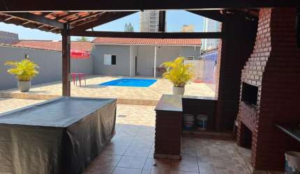 Sobrado para 01 de Maio