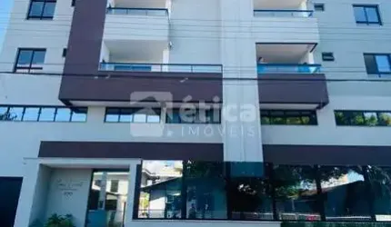 Apartamento com 2 dormitórios, sendo 1 suite Bairro Centro  de Navegantes