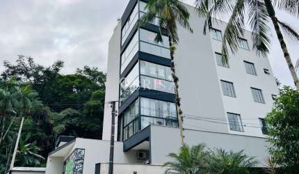 APARTAMENTO NO CZERNIEWICZ