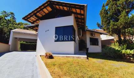 CASA NO BAIRRO AMIZADE