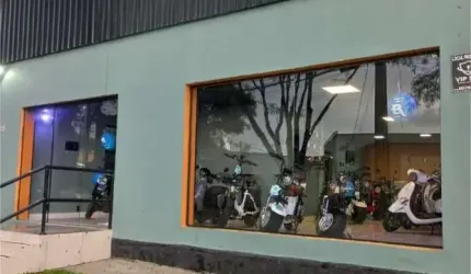 Imóvel comercial a venda no Alto da XV em Curitiba Pr