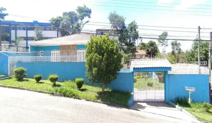 Casa a venda c/ amplo terreno, 05 quartos c/suíte no Santa Cândida/Boa Vista em Curitiba Pr