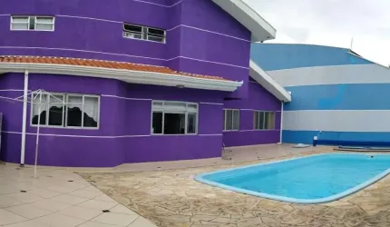 (PERMUTA Curitiba ou Litoral) Casa a venda 04 quartos c/suíte no Xaxim em Curitiba PR