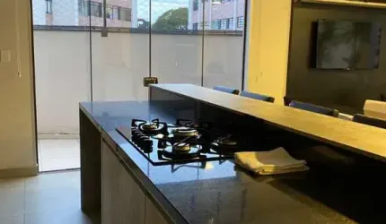 Apartamento 04 quartos com suíte, 02 vagas andar Alto no Água Verde em Curitiba PR