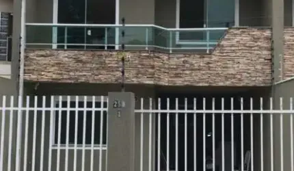 Sobrado 04 quartos sendo 02 suítes, ático, churrasqueira, 03 vagas no Atuba em Curitiba PR