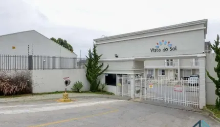 Sobrado em Condomínio 03 quartos c/suíte, no Pilarzinho em Curitiba PR