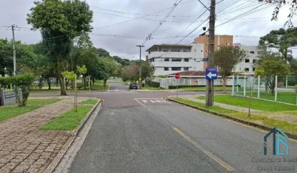 Terreno plano poucos metros do Mercado Festival da AV. Nossa Senhora da Luz, Tarumã/Bacacheri em Curitiba PR
