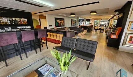 Apartamento mobiliado e decorado, com 325 m2 de área privativa, 4 quartos (2 suítes), 3 vagas Florianópolis SC