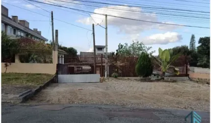 Terreno com 04 casas no bairro Boa Vista em Curitiba PR