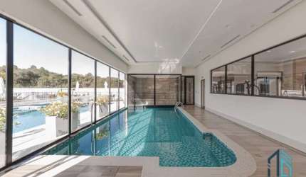 Casa em condomínio clube, 03 quartos c/suíte, terraço, no Santa Cândida em Curitiba PR