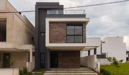 Sobrado à venda no bairro Santa Cândida, Curitiba, PR