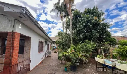 Casa com 5 quartos à venda na Daltro Filho, 84, São José, Canoas, 160 m2 por R$ 690.000
