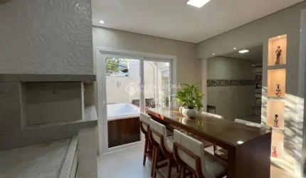 Casa em condomínio fechado com 3 quartos à venda na Irmã Maria Hiltgardis, 376, Olaria, Canoas, 65 m2 por R$ 459.990