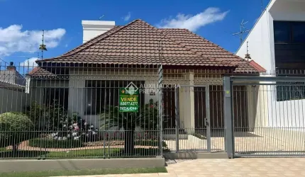 Casa com 2 quartos à venda na Rua Afonso Caviraghi, 94, Igara, Canoas, 173 m2 por R$ 1.100.000