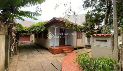 Casa com 1 quarto à venda na Rua Érico Veríssimo, 218, Nossa Senhora das Graças, Canoas, 300 m2 por R$ 259.900