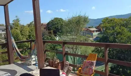 Casa com 6 quartos à venda na Rua Amaro Agostinho dos Santos, 126, Barra da Lagoa, Florianópolis, 360 m2 por R$ 800.000