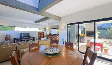 Casa com 4 quartos à venda na Servidão Venâncio Bernardino das Chagas, 510, Rio Tavares, Florianópolis, 200 m2 por R$ 2.250.000