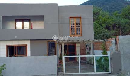 Casa com 3 quartos à venda na Ana Antonia Martins, 355, Ribeirão da Ilha, Florianópolis, 220 m2 por R$ 532.000