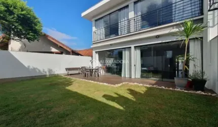 Casa com 3 quartos à venda na Rua do Beija-Flor, 77, Lagoa da Conceição, Florianópolis, 194 m2 por R$ 2.200.000