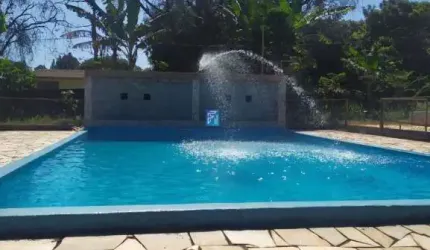 Chácara a venda com 4 dormitórios sendo 2 suítes no Cond Pat