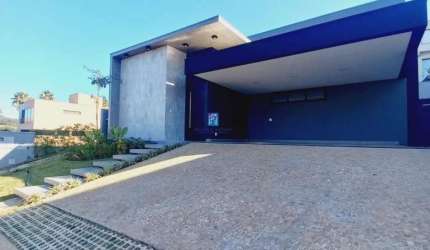 Casa  à venda em Condomínio Alphaville 3