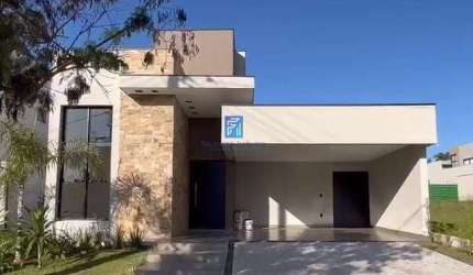 Casa a venda com 3 suítes no Condomínio Alto do Castelo