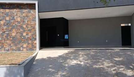 Casa térrea a venda com 3 suítes Condomínio Vista Bella