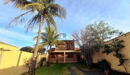 Casa 3 dormitórios amplo Jardim