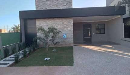 Casa térrea a venda com 3 suítes no Condomínio Vila Romana 2