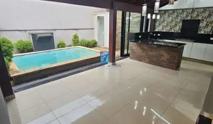 Sobrado à venda no Condomínio Praças do Sul - Vila do Golfe