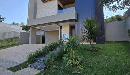 Casa à Venda em Condomínio Alphaville 3 - 5 suítes