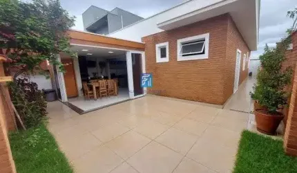 Casa à venda no Condomínio Valência