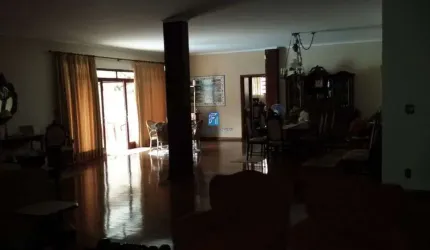 Oportunidade Casa para uso Comercial ou Residencial Av Santa Luzia.