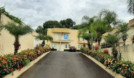 Sobrado à venda Com 2 dormitórios em condomínio Residencial
