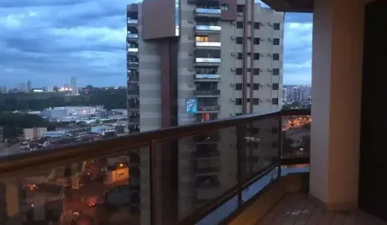 Apartamento a venda com 4 dormitórios sendo 2 suítes na Vila