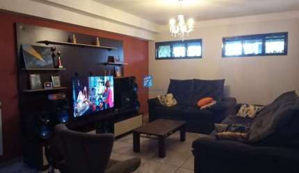 Sobrado. 5 dormitórios (2 suítes). Bairro São José