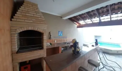 Sobrado a venda com 4 dormitórios sendo 1 suíte no Residencial Flórida
