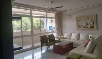 Apartamento à venda com 3 dormitórios sendo 1 suíte no Centro