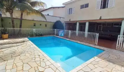 Sobrado a venda com 4 dormitórios sendo 1 suíte na Rbeirânia