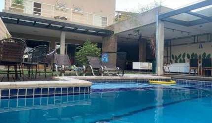 Lindo Sobrado em Bairro City Ribeirão com piscina