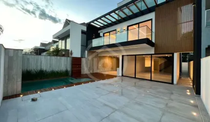 Casa Triplex com 6 Suítes à venda no Condomínio Art Life - Recreio dos Bandeirantes/RJ, Zona Oeste