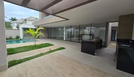Casa 4 quartos (all suítes) para vender no Recreio dos Bandeirantes