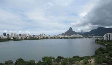 Apartamento Frontal Lagoa com 4 Quartos e 3 Vagas à venda na Av Epitácio Pessoa.