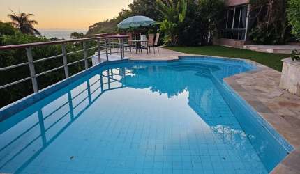 Casa Duplex Vista Mar com 5 Quartos e 6 Vagas à venda na Joatinga