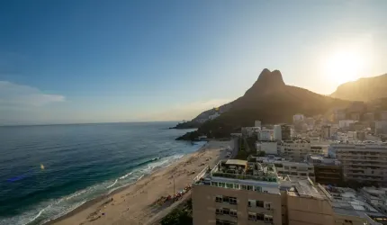 Cobertura Duplex de 440m² e com Vista ao Mar à venda na Av. Delfim Moreira Leblon