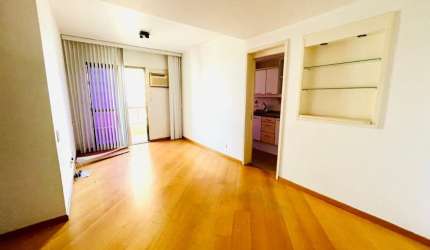 Apartamentos 2 quartos à venda na Barra da Tijuca; 1 suite; 1 vaga; Localizado na Rua Coronel Paulo Malta Rezende; ABM Barra da Tijuca