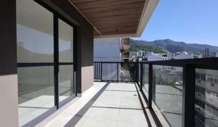 Cobertura com 4 quartos para vender na Tijuca, Condomínio One Tijuca, 4 quartos; 2 suites; 2 vagas; localizado na rua Marques de Valença