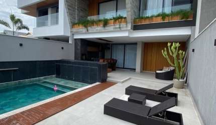 Casa com 4 Suítes à venda no Riviera del Sol