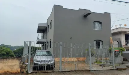 Lindo apto antigo em Aguas Lindoia.